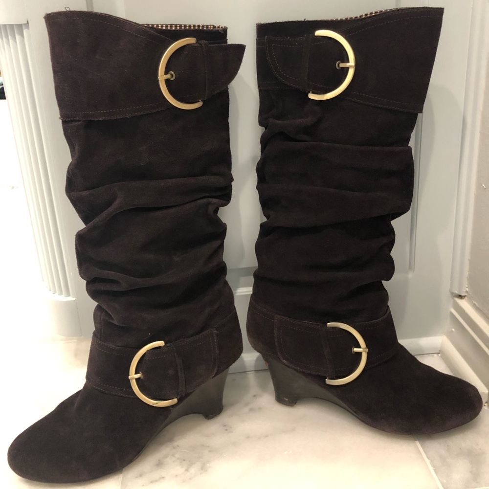 Naughty Monkey Brown suede wedge boots size 9